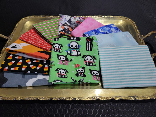 Fat Quarter Bundle 11pcs - Halloween on Christmas